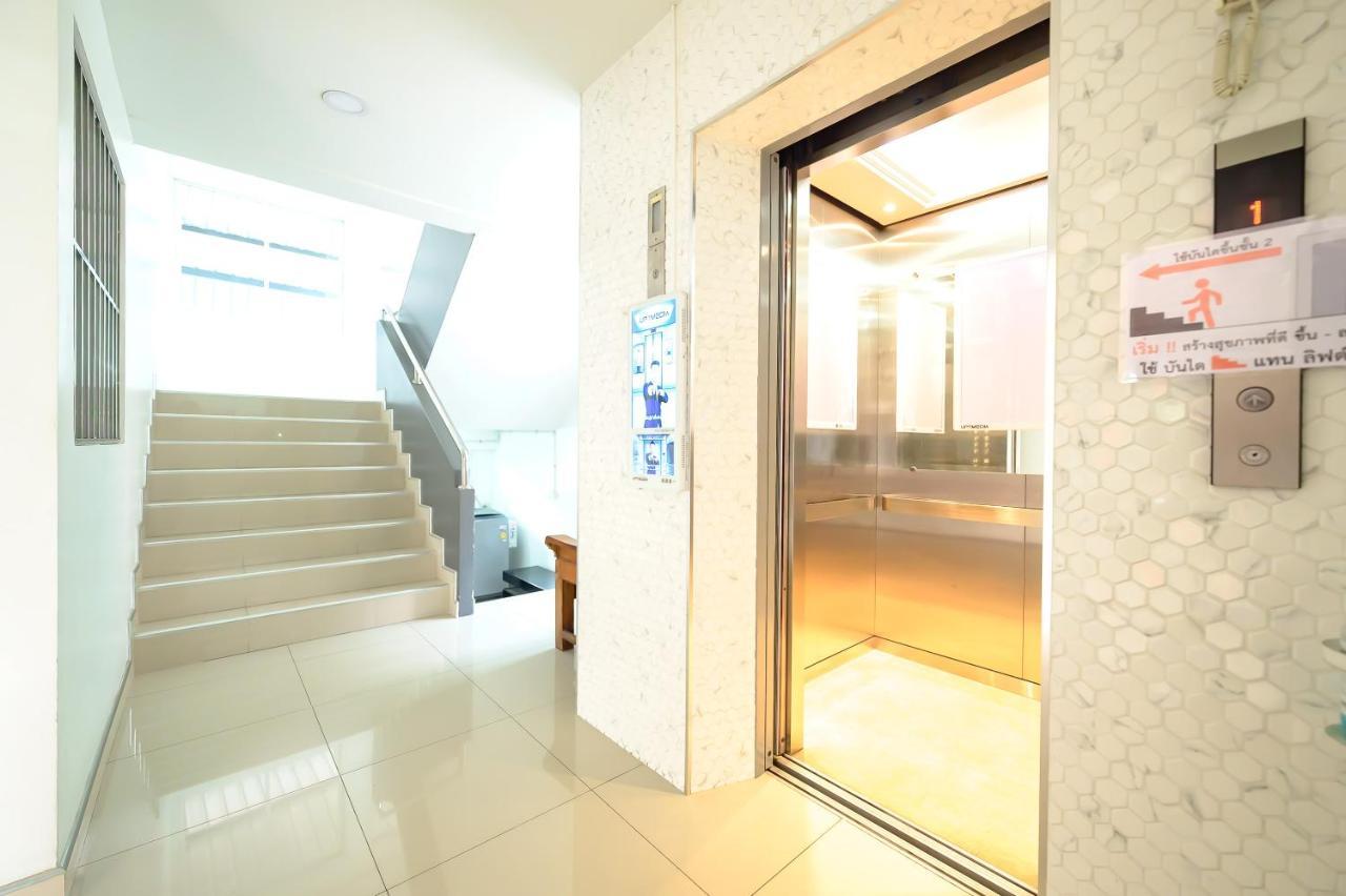 Hotel The Living Block Bangkok Exterior foto